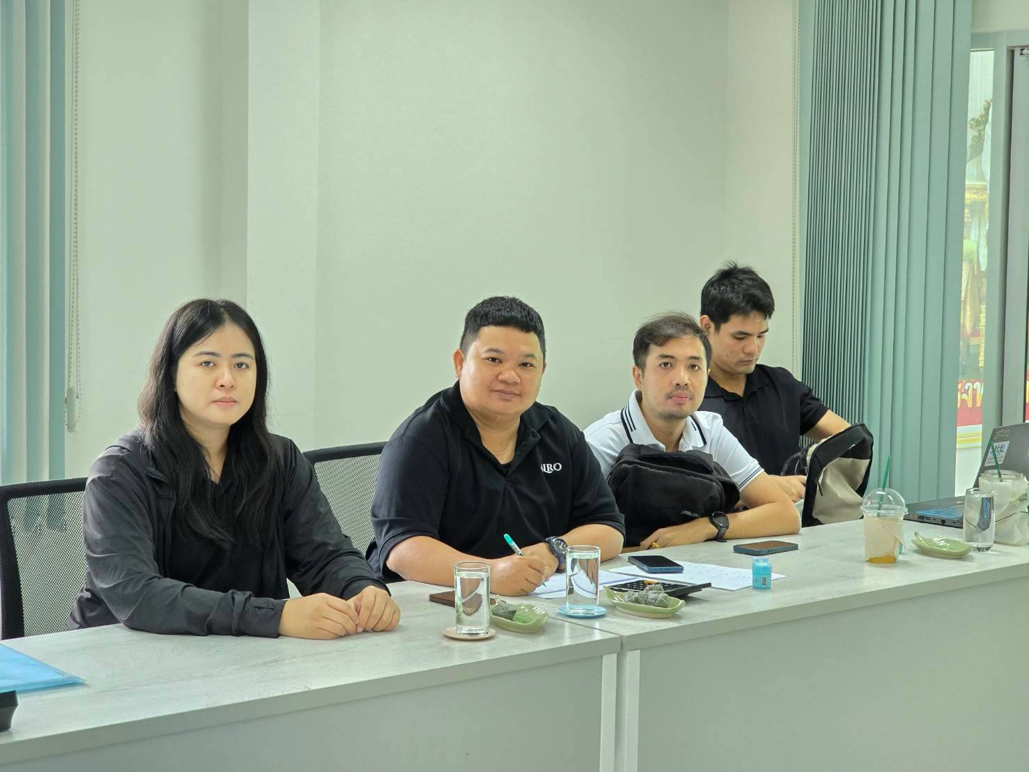 title - ปฏิรูปที่ดินจังหวัดเพชรบุรี พร้อมด้วย เจ้าหน้าที่ ส.ป.ก.เพชรบุรี ประชุมสรุปผลการติดตามแนวทางการแก้ไขปัญหาโครงการแก้ไขปัญหาที่ดินทำกินของเกษตรกรสภาประชาชน 4 ภาค ร่วมกับเจ้าหน้าที่ 3 สำนักของสำนักงานการปฏิรูปที่ดินเพื่ือเกษตรกรรม ได้แก่ สำนักกฎหมาย สำนักจัดการปฏิรูปที่ดิน และสำนักจัดการแผนที่และสารบบที่ดิน